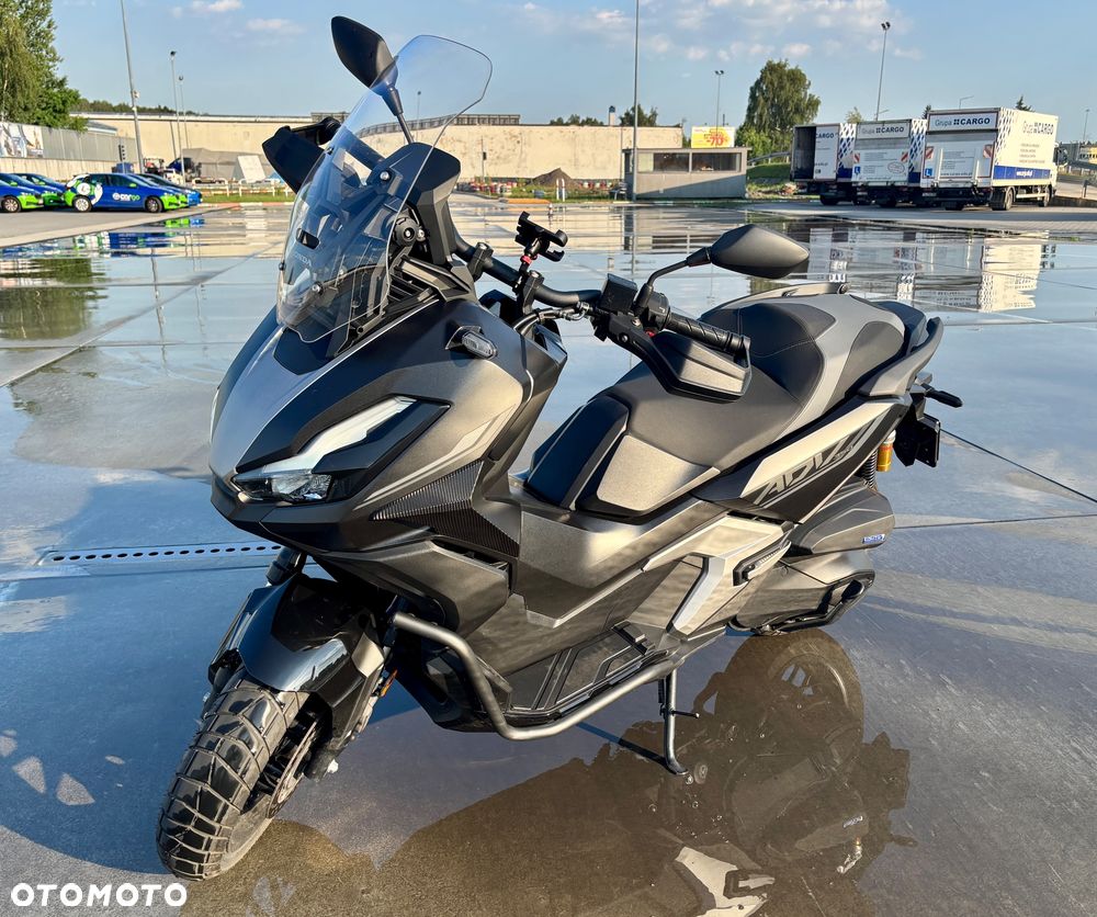Honda ADV350 - 1