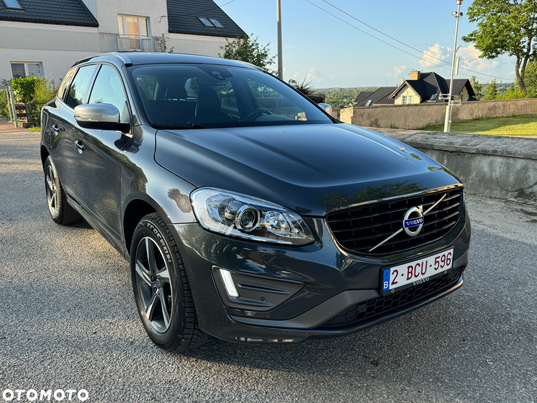 Volvo XC 60 D3 Drive-E R-Design Momentum - 2