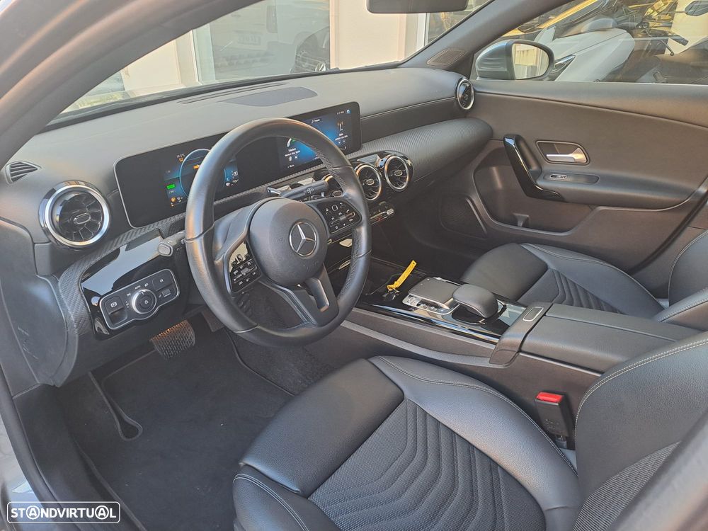 Mercedes-Benz A 250 - 11