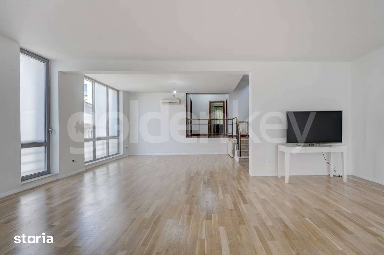 Apartament duplex spatios cu 4 camere | garaj — fotografia 1