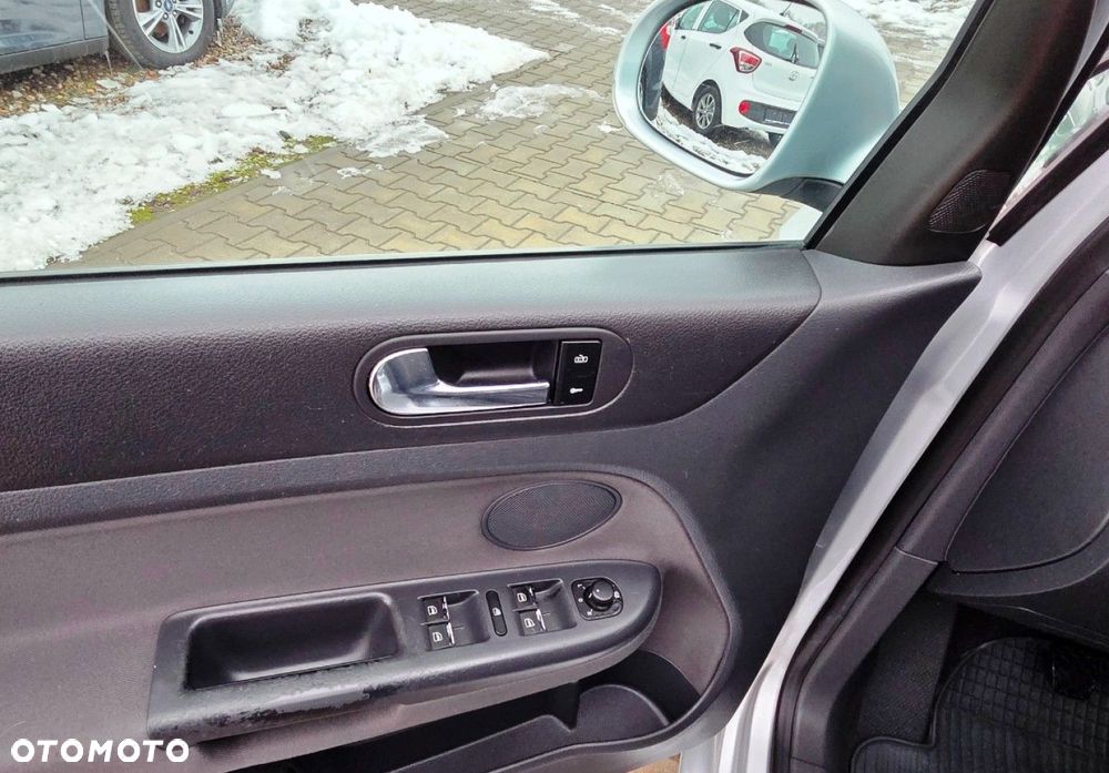 Volkswagen Golf Plus - 22