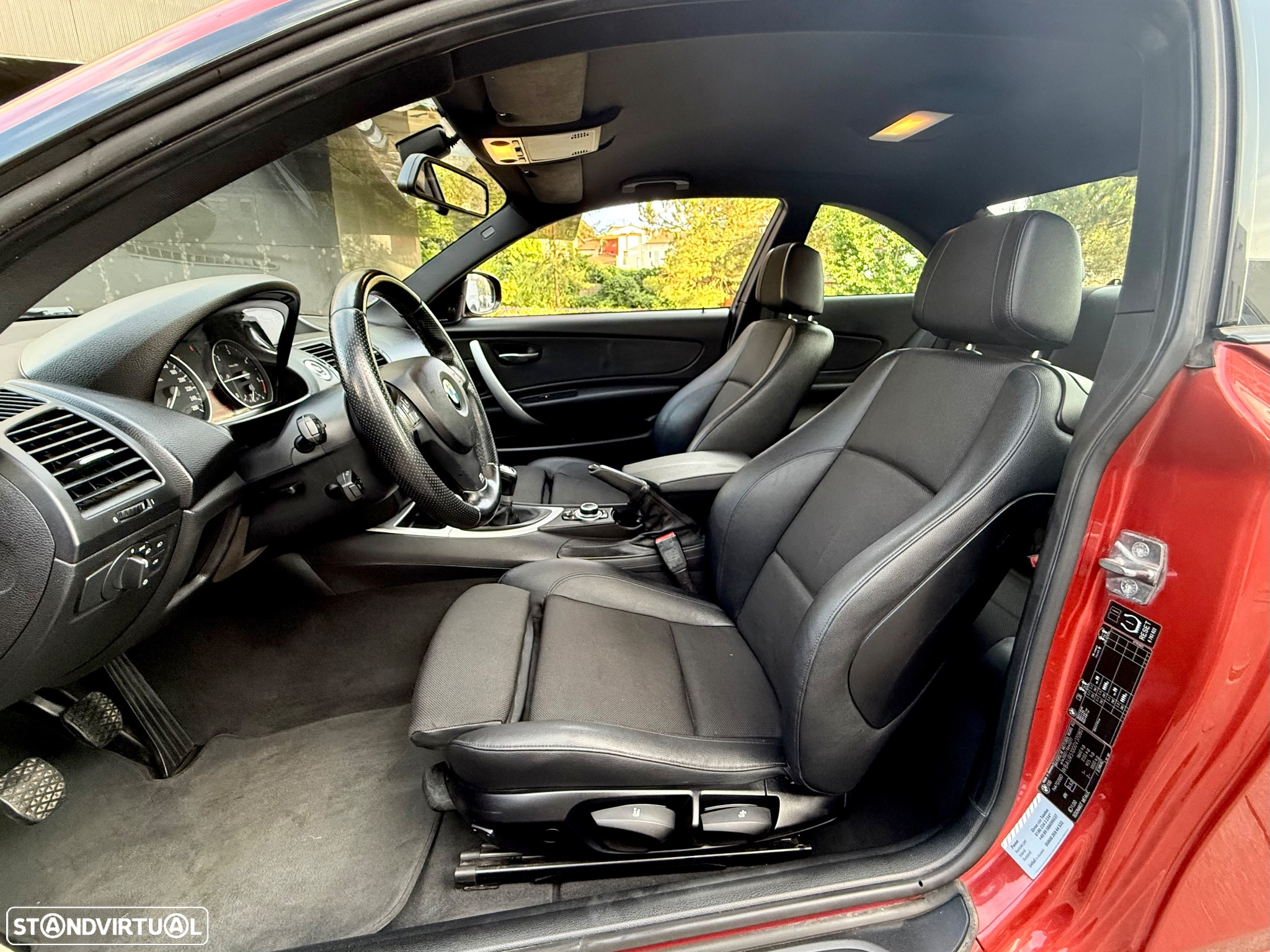 BMW 123 d Coupe Limited Edition Lifestyle c/ M Sport Pack - 12