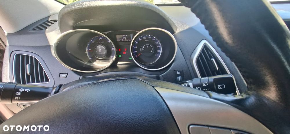 Hyundai ix35 2.0 CRDi 4WD 5 Star Edition - 10