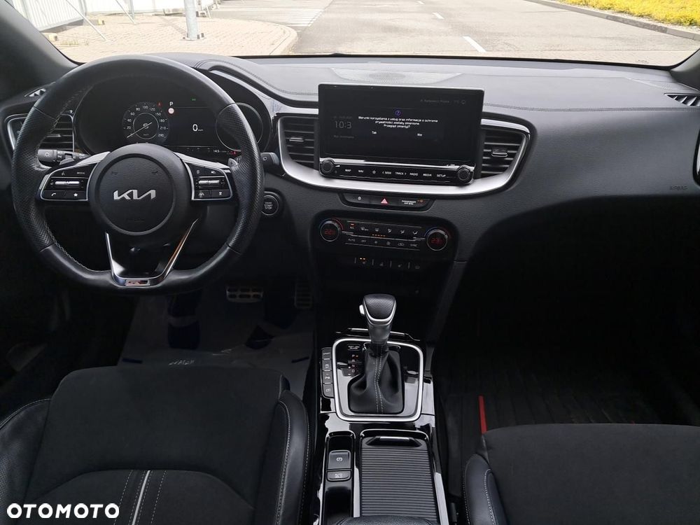 Kia ProCeed - 16