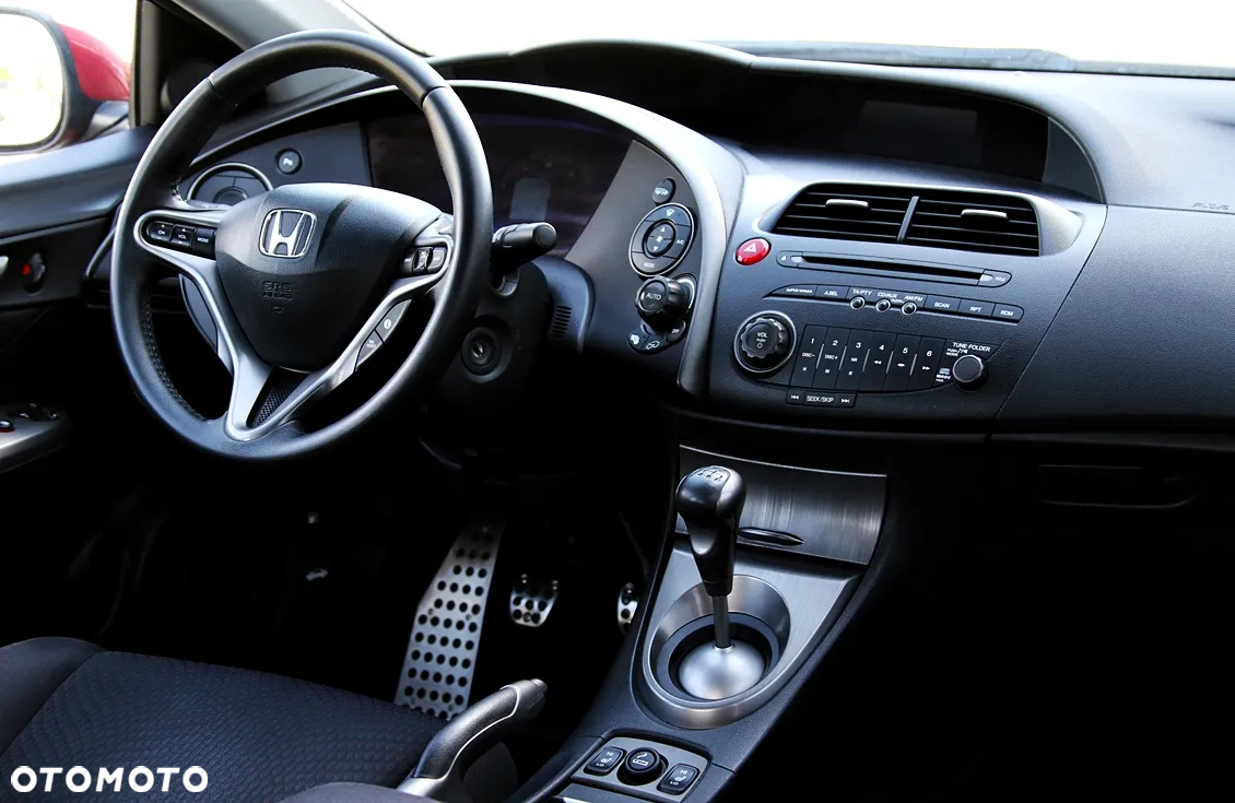 Honda Civic 1.8 Sport - 29