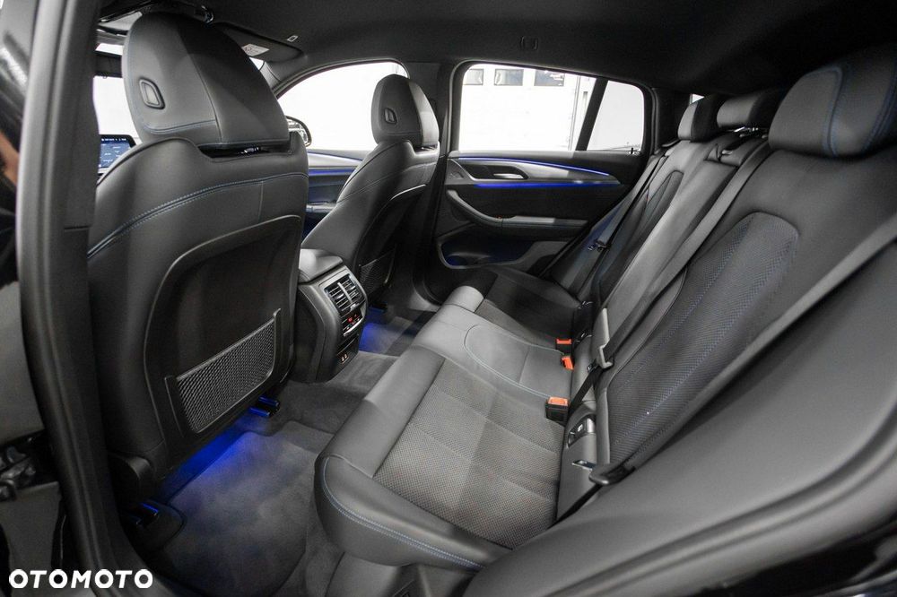 BMW X4 - 26
