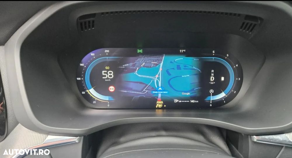 Volvo XC 60 B4 MHEV AWD R-Design - 20