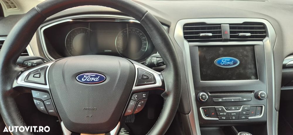 Ford Mondeo - 10