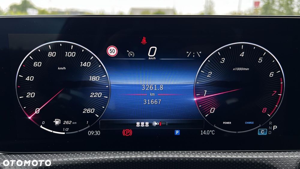Mercedes-Benz CLA - 16