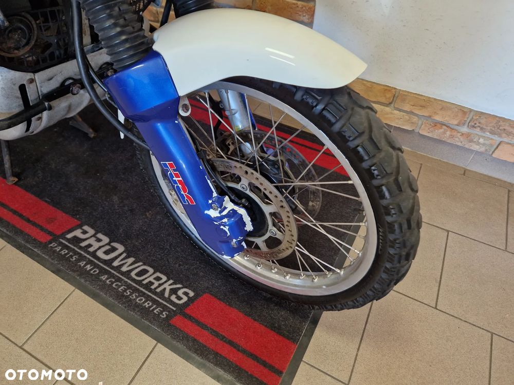 Honda XRV - 22
