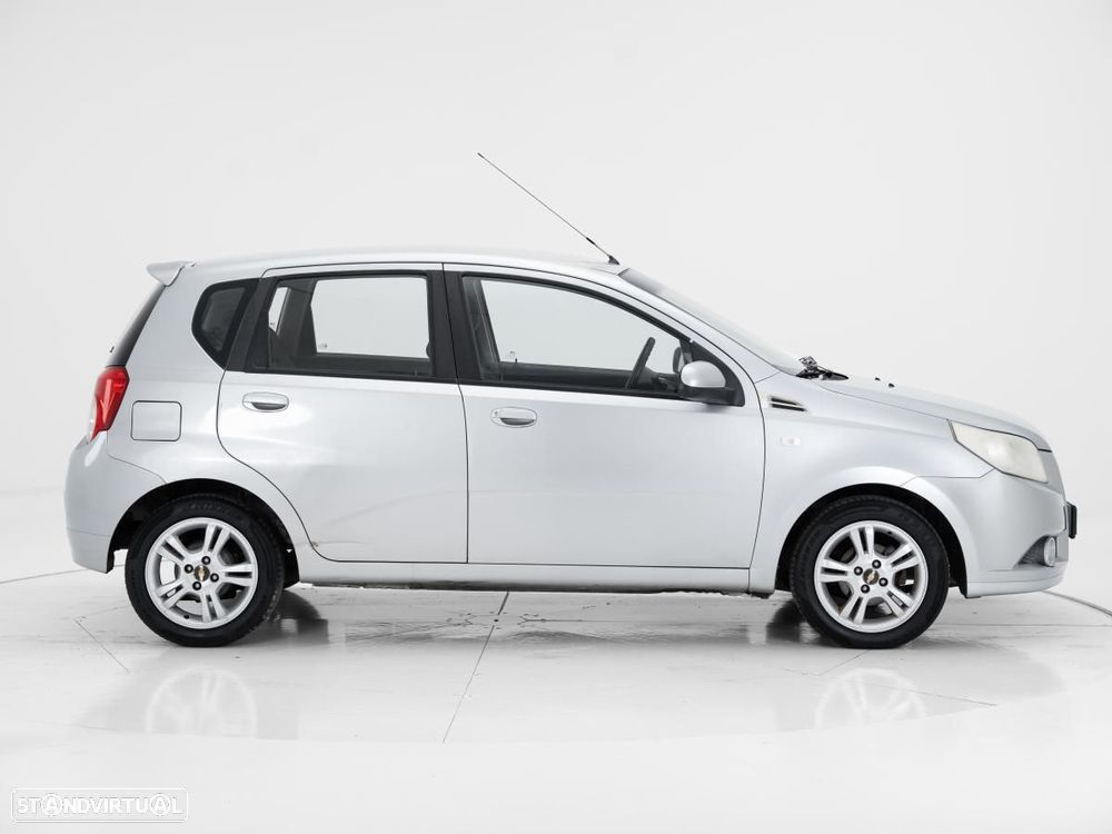 Chevrolet Aveo - 3