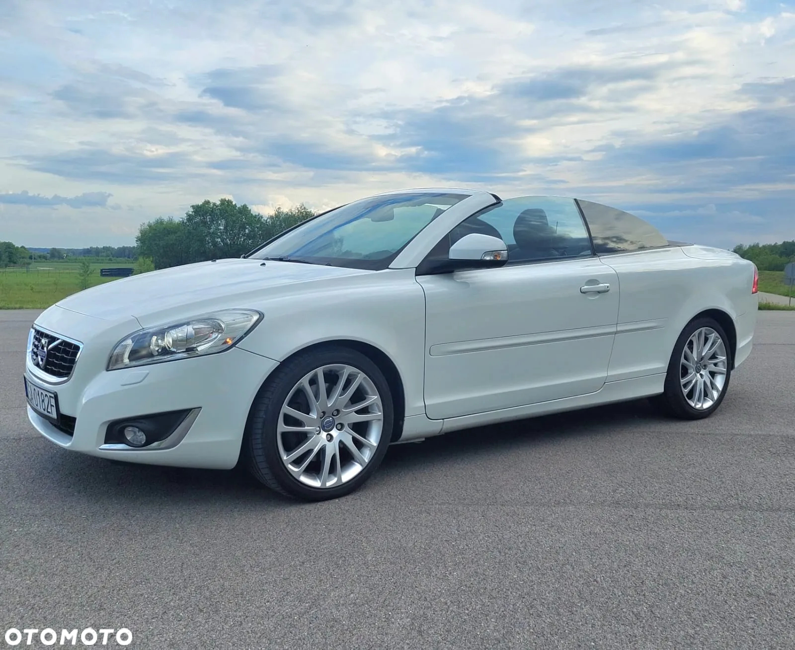 Volvo C70 D3 Momentum - 11