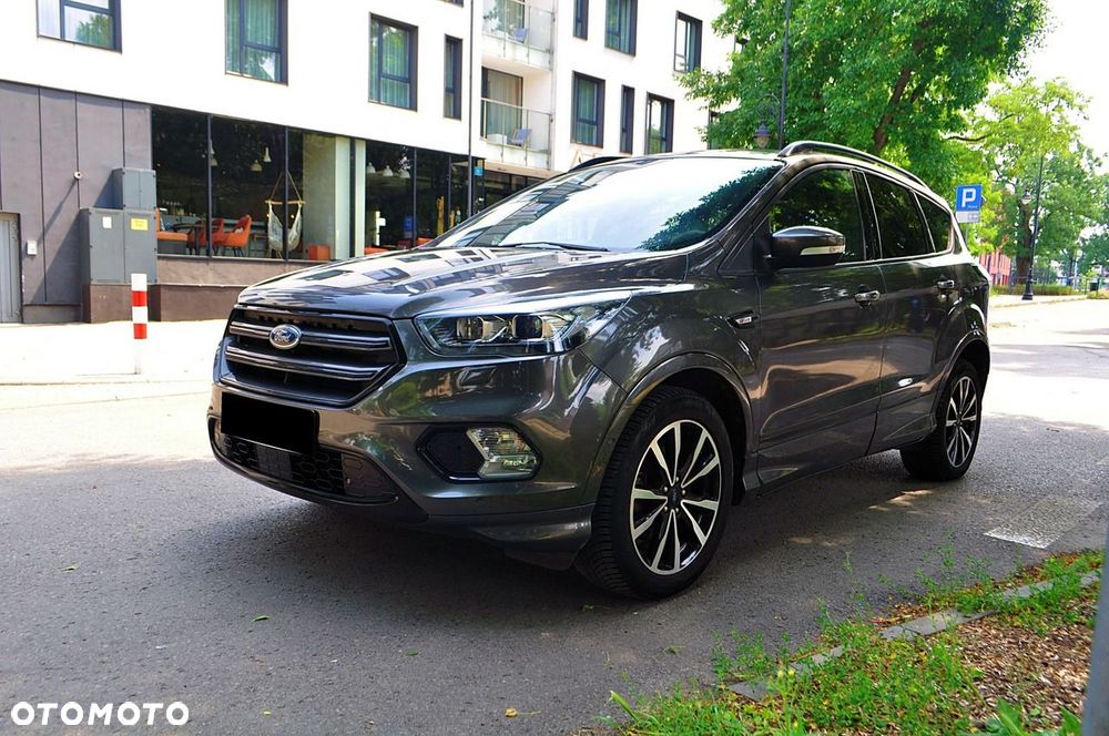 Ford Kuga - 1