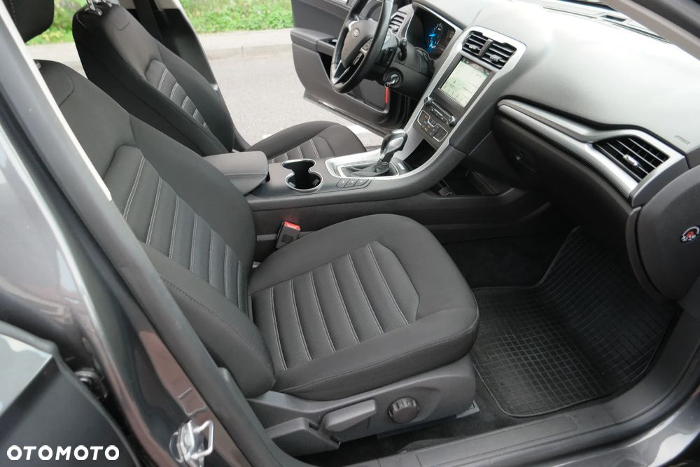 Ford Mondeo - 25