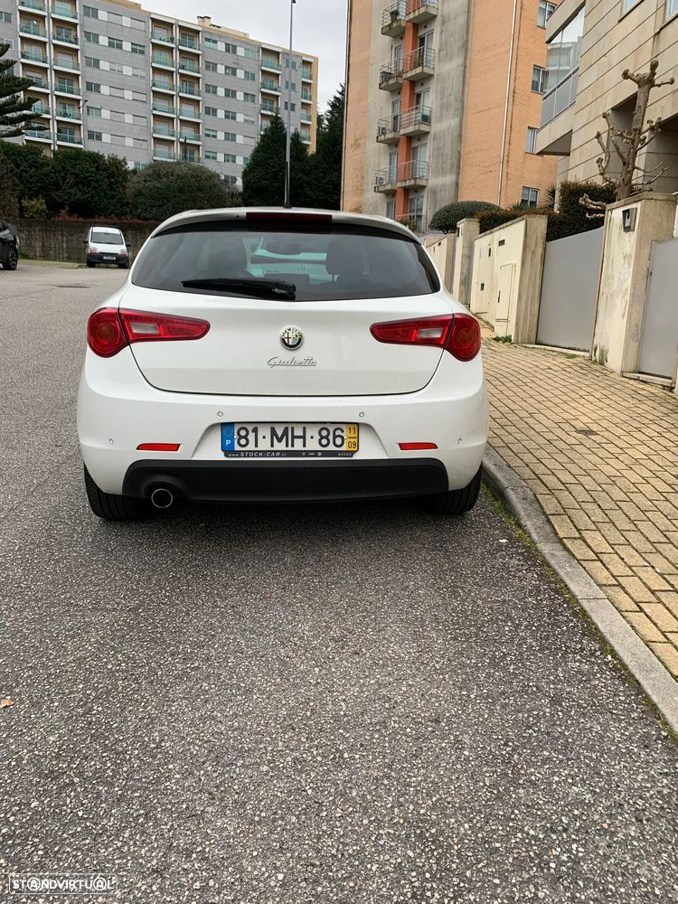 Alfa Romeo Giulietta 1.6 JTDM Distinctive - 3