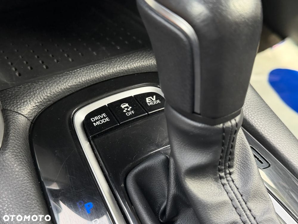 Toyota Corolla Cross 2.0 Hybrid Comfort - 22