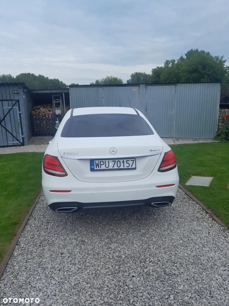 Mercedes-Benz Klasa E 220 d 4-Matic 9G-TRONIC - 3