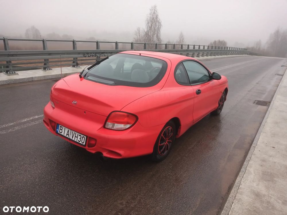 Hyundai Coupe - 13