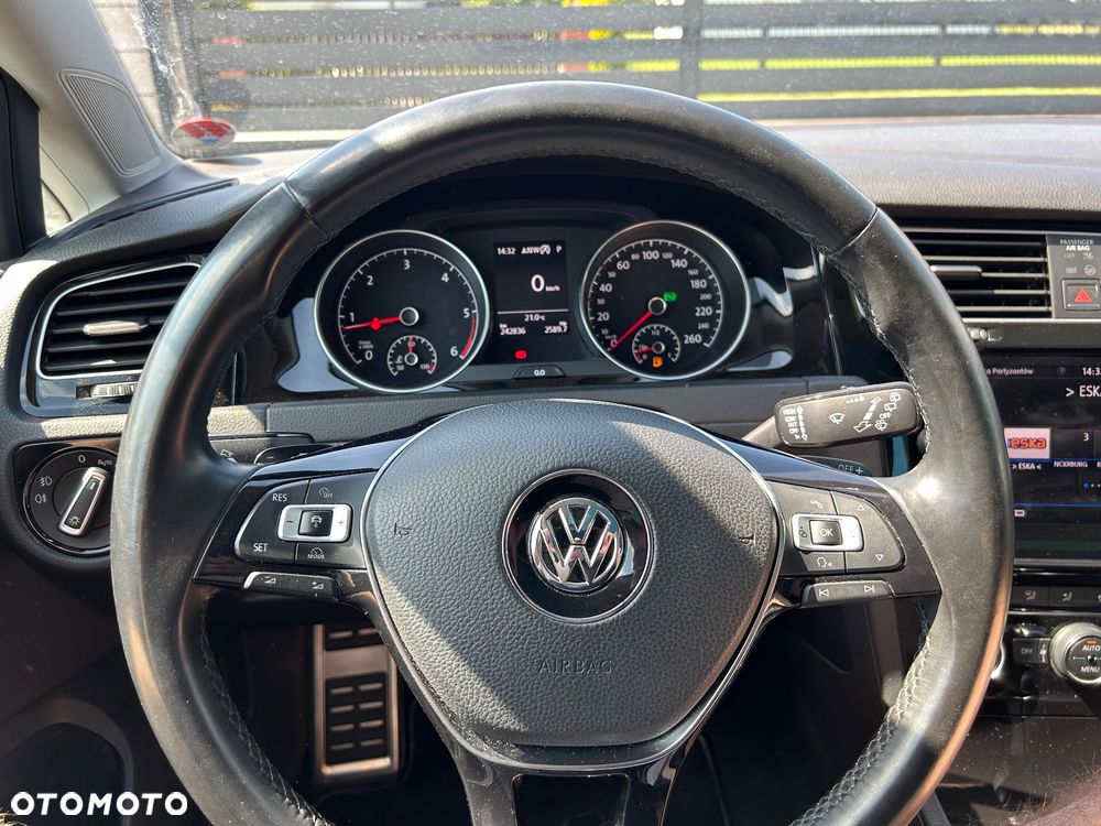 Volkswagen Golf Variant 2.0 TDI DSG Join - 26
