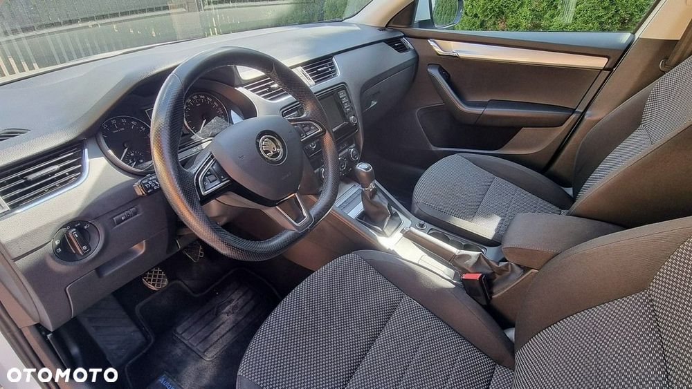 Skoda Octavia - 10