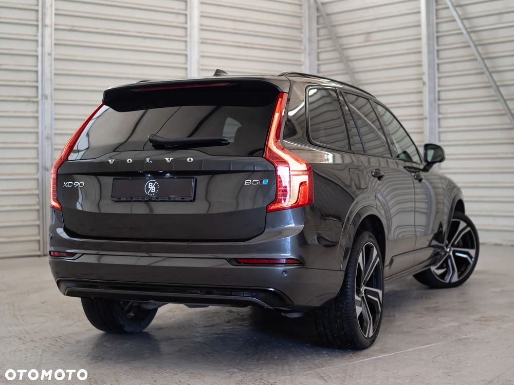 Volvo XC 90 B5 D AWD Ultimate Dark - 4