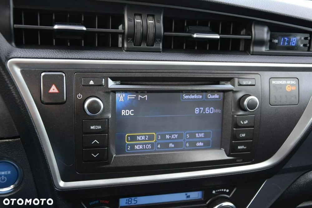 Toyota Auris 1.8 VVT-i Automatik Executive - 12