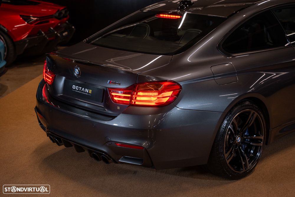 BMW M4 Auto - 10