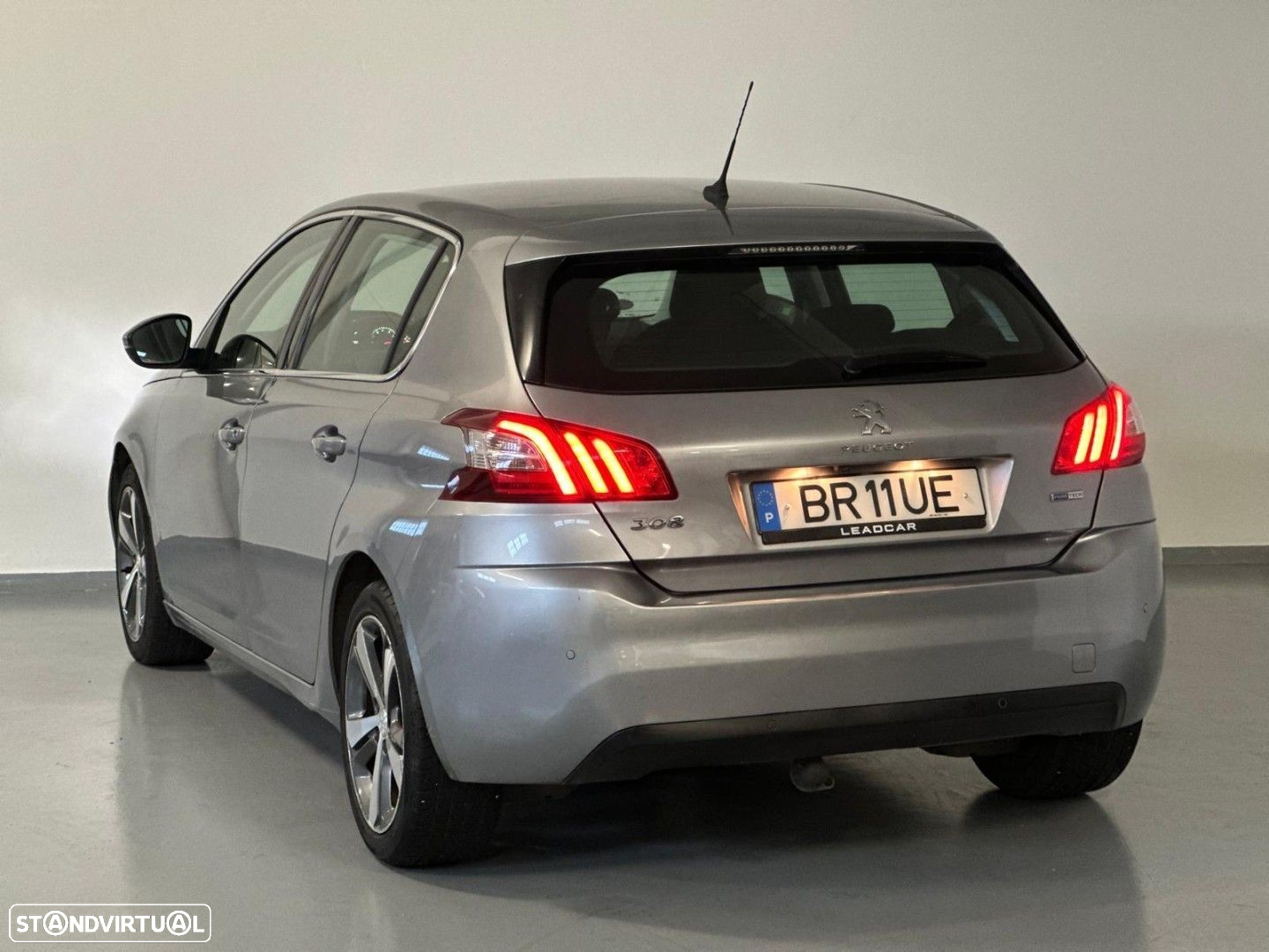 Peugeot 308 1.2 PureTech Allure EAT6 - 4