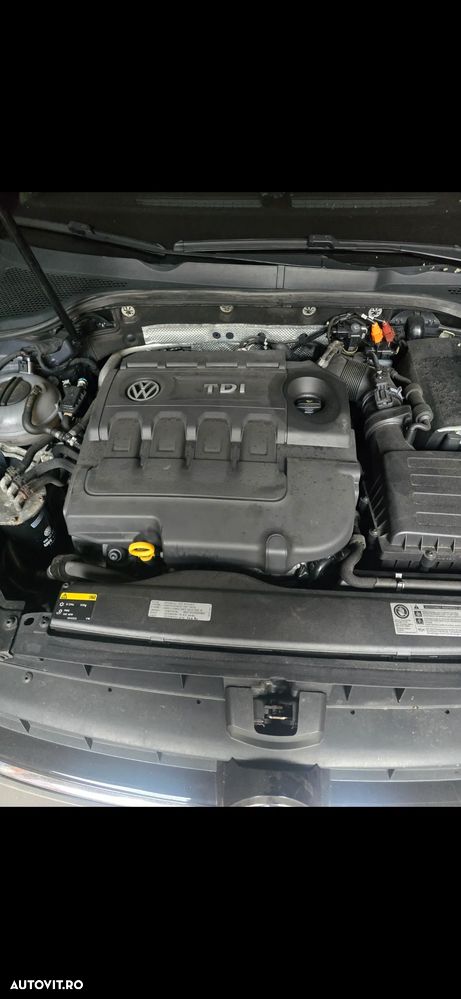 Volkswagen Golf - 5