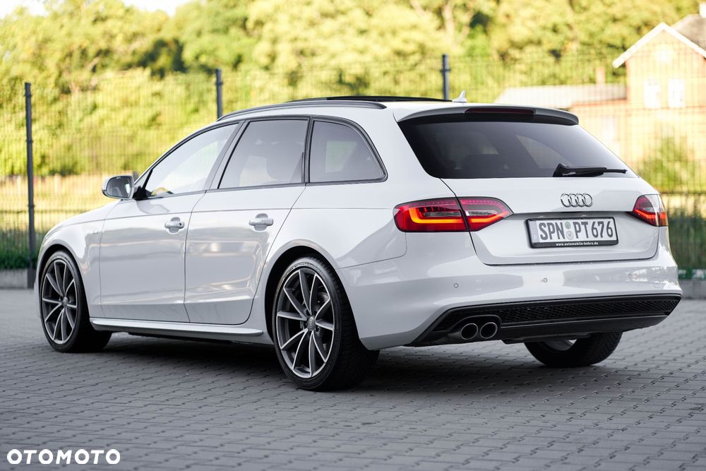 Audi A4 Avant 2.0 TDI DPF clean diesel S line Sportpaket - 13