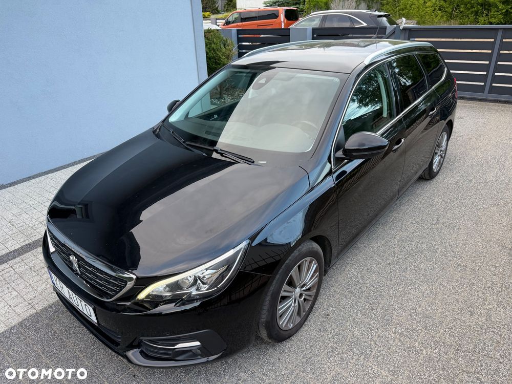 Peugeot 308 1.2 PureTech GPF Allure S&S - 24