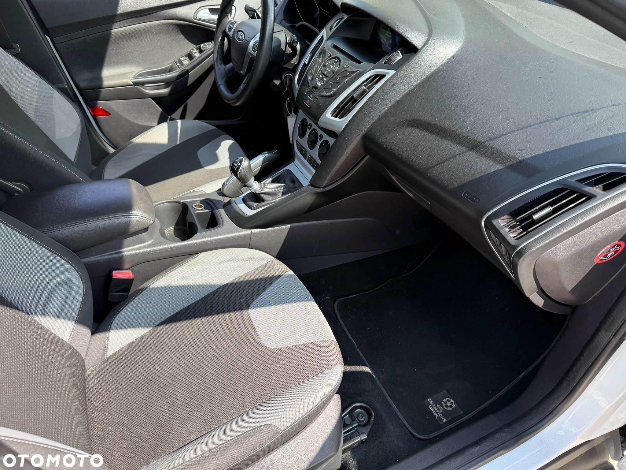 Ford Focus 1.0 EcoBoost Start-Stopp-System Champions Edition - 24