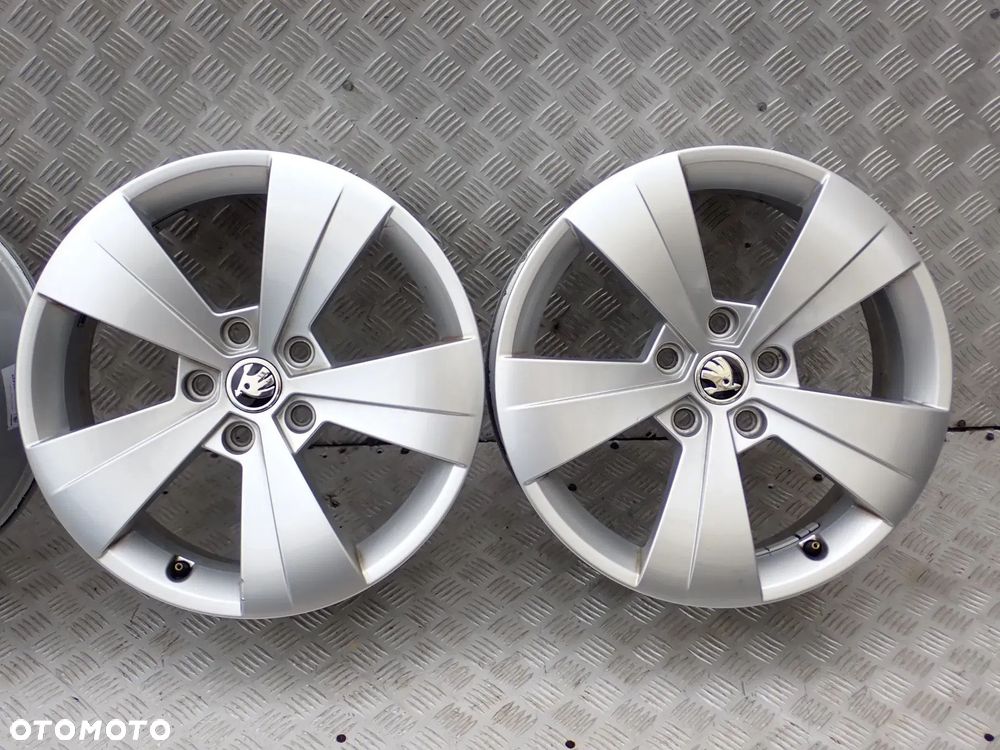 FELGI ALUMINIOWE SKODA 6,5JX17 ET 41 5X112 3V0601025A / AS - 2