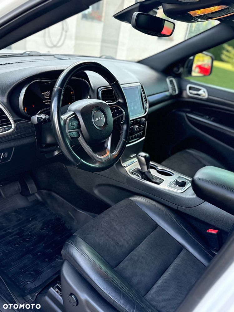 Jeep Grand Cherokee - 9