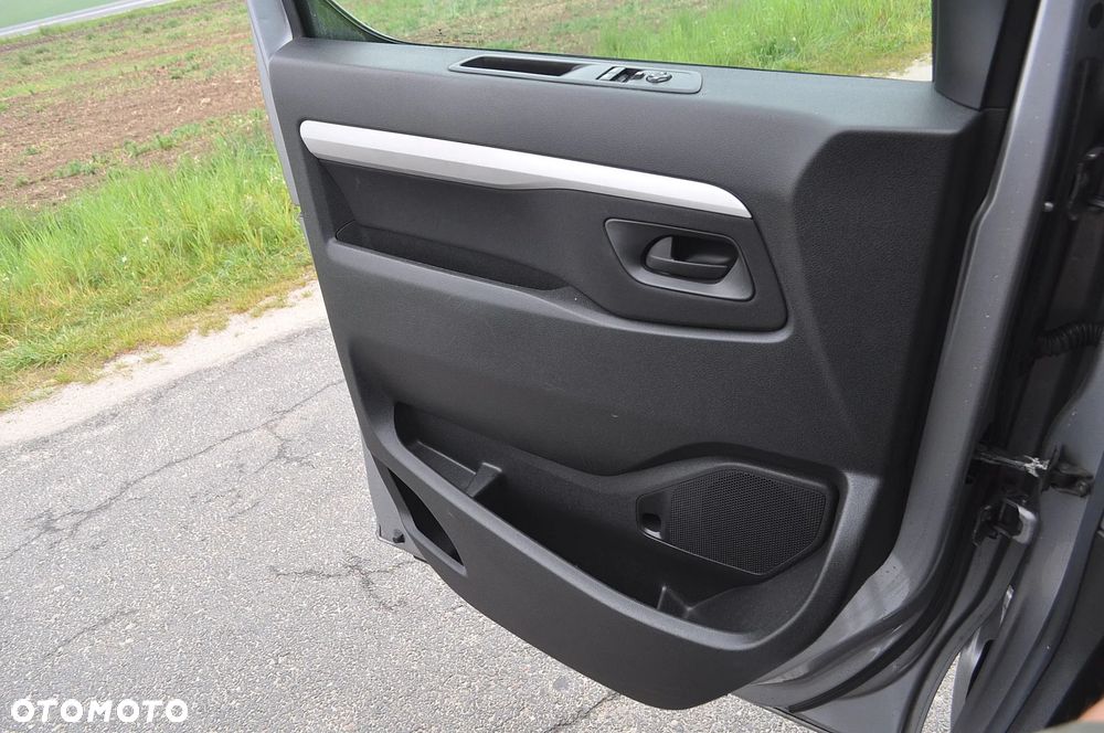Opel Vivaro - 22