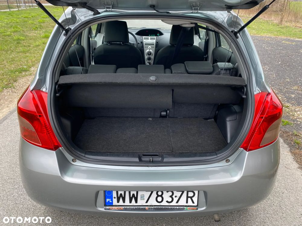 Toyota Yaris 1.0 Terra A/C - 17