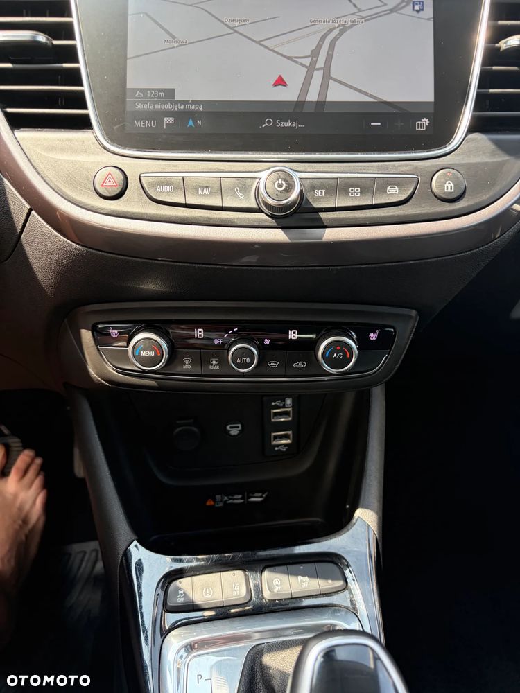 Opel Crossland X 1.2 T Elite S&S - 11