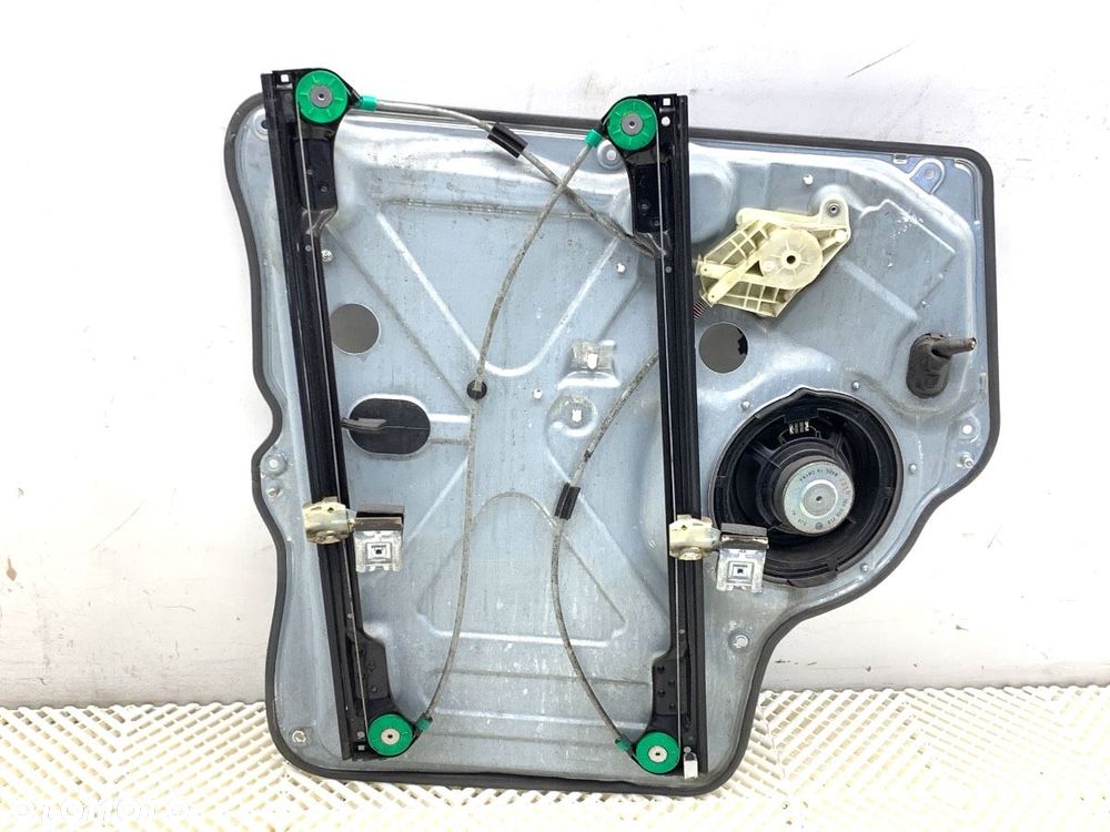 PODNOŚNIK SZYBY PRAWY PRZÓD  VW TRANSPORTER V Autobus (7HB, 7HJ, 7EB, 7EJ) 2003 - 2015 1.9 TDI 75 - 2