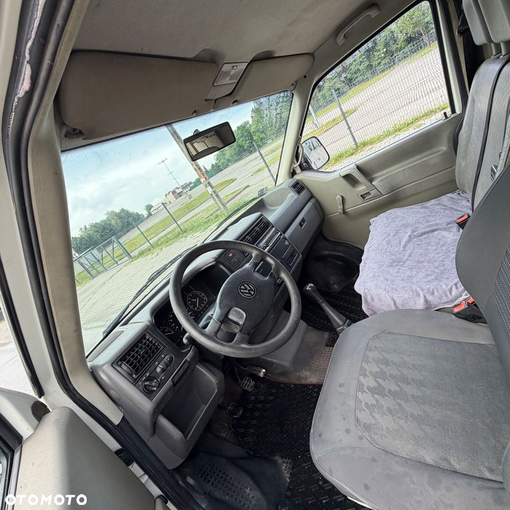 Volkswagen Transporter - 7