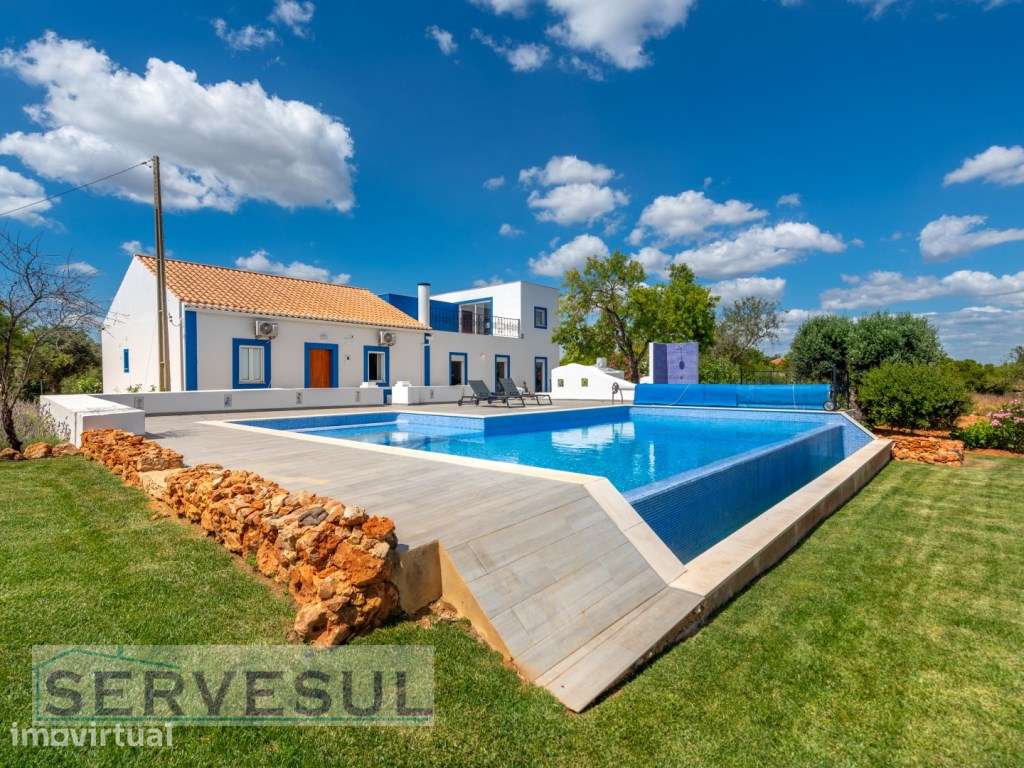 Luxuosa Moradia de luxo de 2 andares composta por 4 quartos, com um... - Grande imagem: 2/60