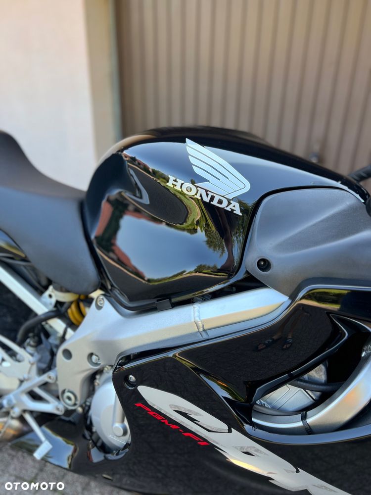 Honda CBR - 14