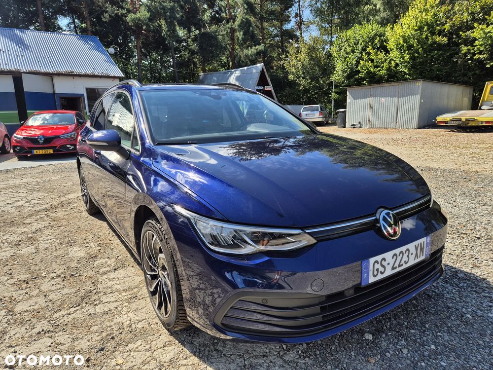 Volkswagen Golf 1.0 eTSI OPF DSG Active