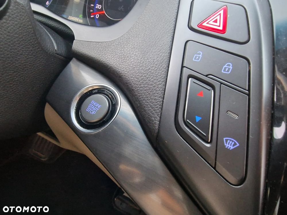 Hyundai i40 Kombi 1.7 CRDi DCT Premium - 14