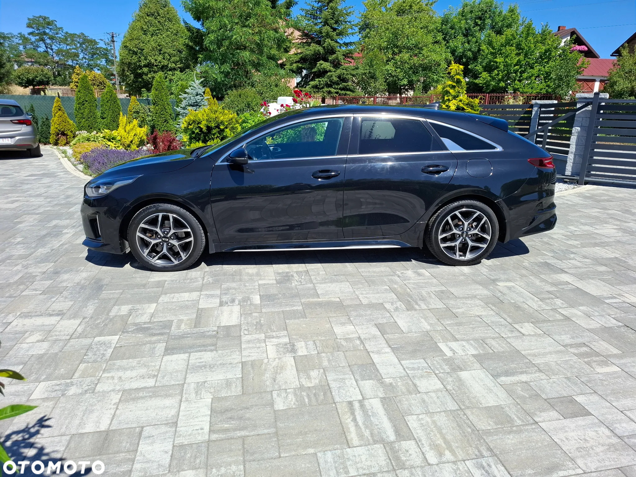 Kia ProCeed 1.5 T-GDI GT Line - 4