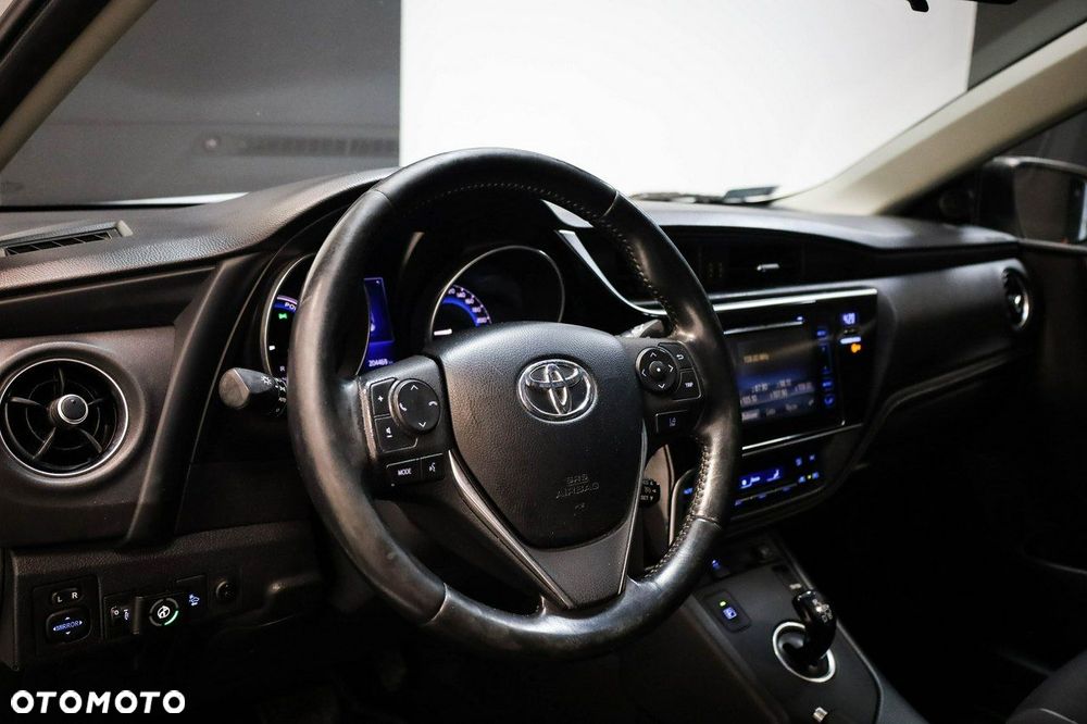 Toyota Auris - 15