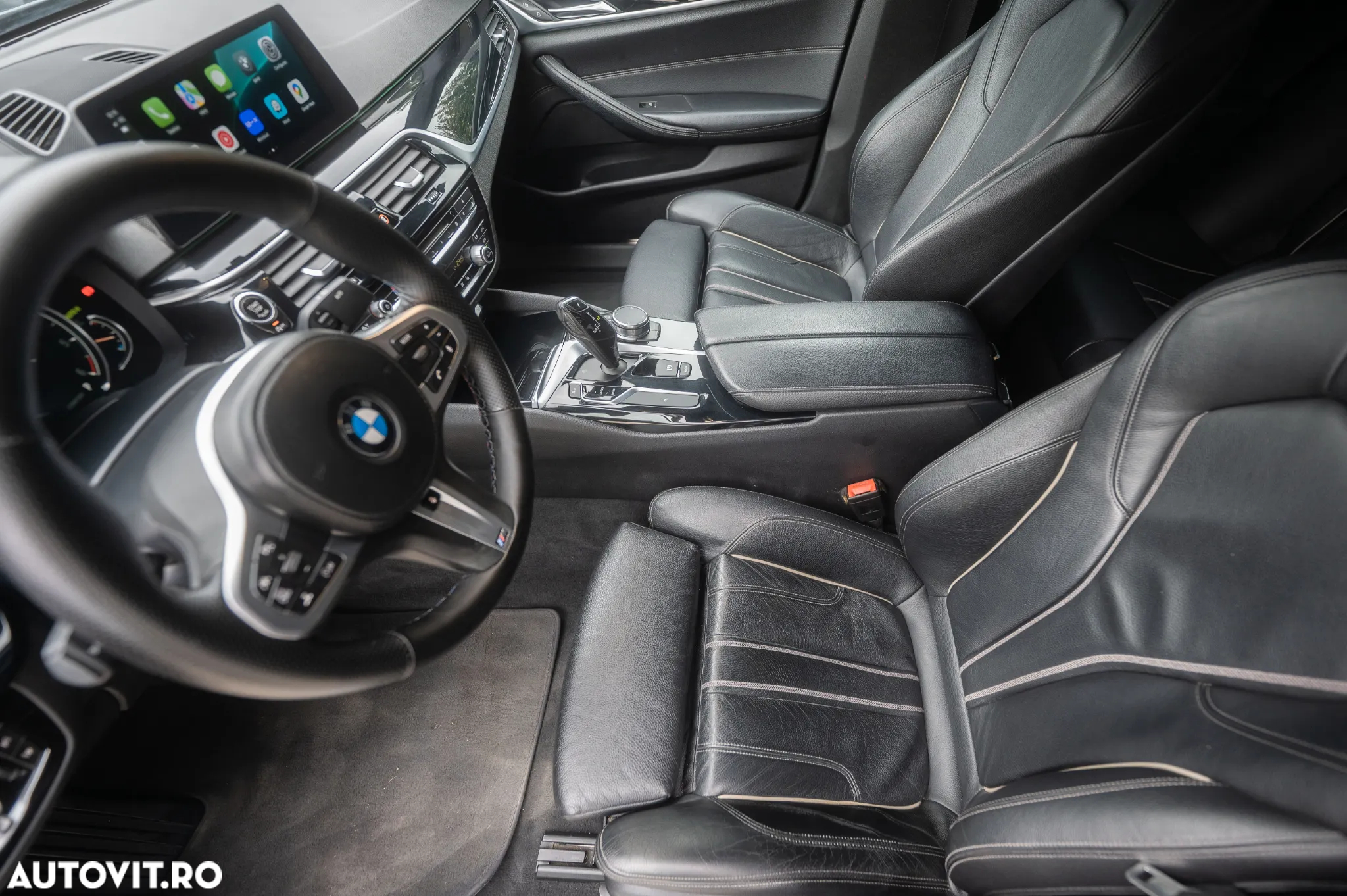 BMW Seria 5 520d AT - 13