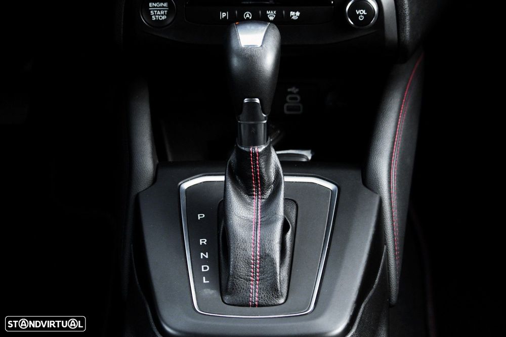 Ford Focus 1.0 EcoBoost MHEV ST-Line X Aut. - 24