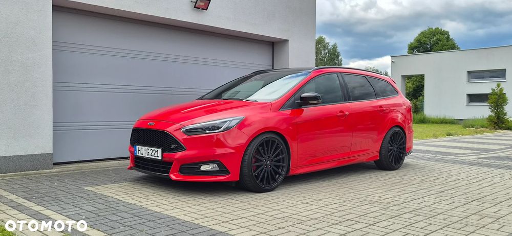 Ford Focus 2.0 EcoBoost ST mit Leder-Exclusiv-Paket - 12