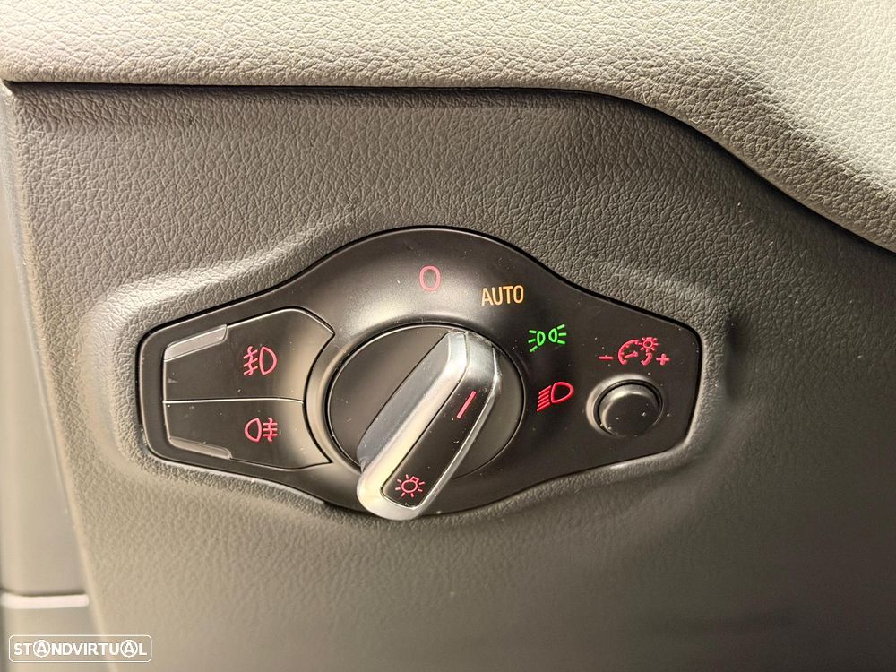 Audi Q5 2.0 TDI quattro S-line S-tronic - 33