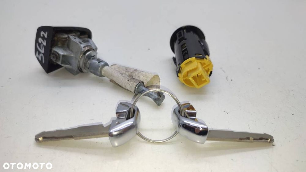 KLUCZYK GROT WKŁADKA DRZWI HONDA CR-V IV - 3